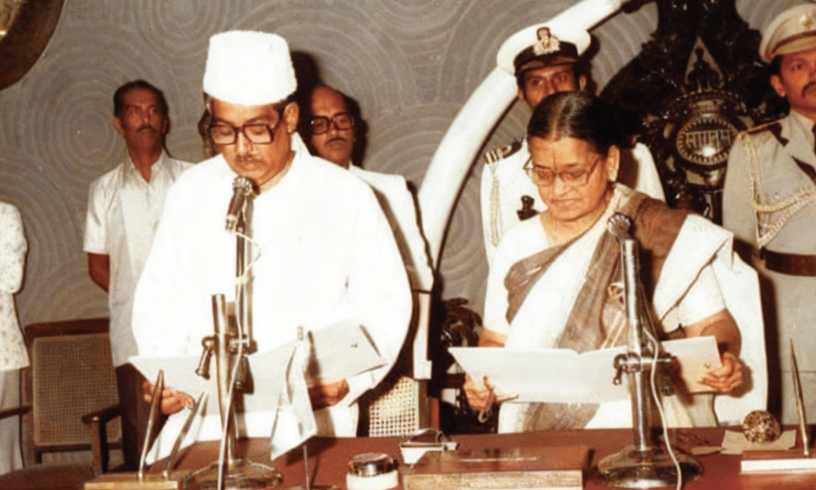 സി എച്ച് അക്ഷരങ്ങളുടെ കൂട്ടുകാരൻ